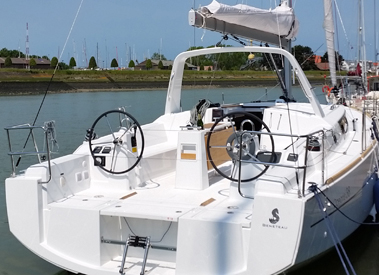 Oceanis 38 Velanto (2015) huren in Cadzand bad, Zeeland