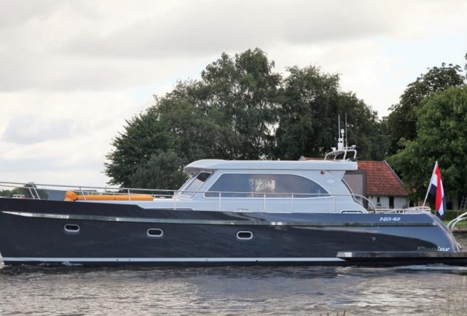 Steeler NG 43 Perfecto huren in Aalsmeer, Noord-Holland