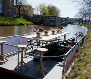 Partyboot / Groepswaterfiets huren in Breda, Noord-Brabant