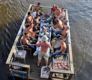 Terrasboot / Partyboot huren in Breda, Noord-Brabant